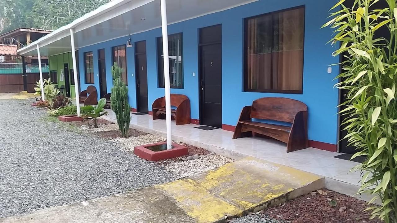 Cabinas Hukats Secret Jungle Puerto Viejo de Talamanca Exterior photo